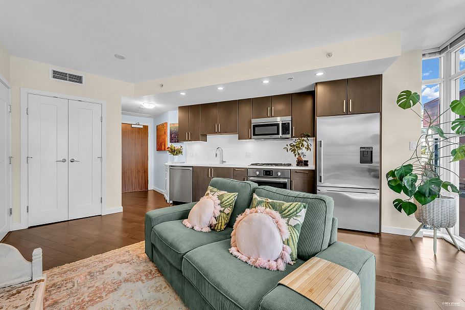 610 88 W 1st Avenue Vancouver, BC - 1