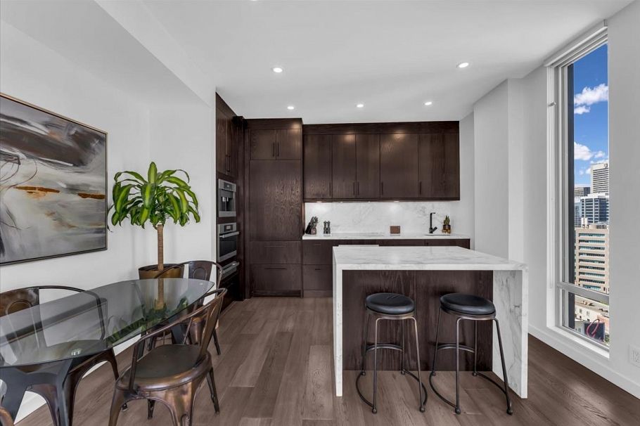 PH2502 999 Seymour Street Vancouver, BC - 16