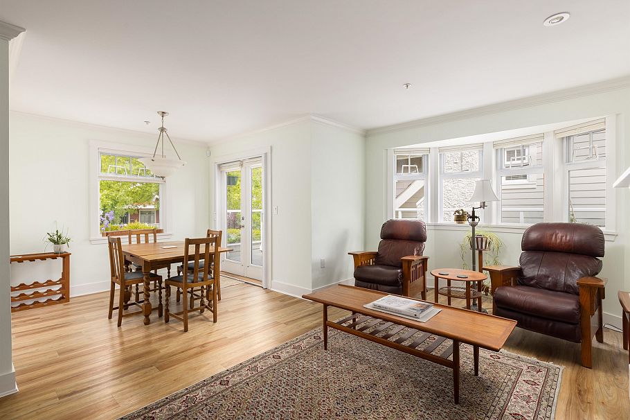 4490 W 8th Avenue Vancouver, BC - 9