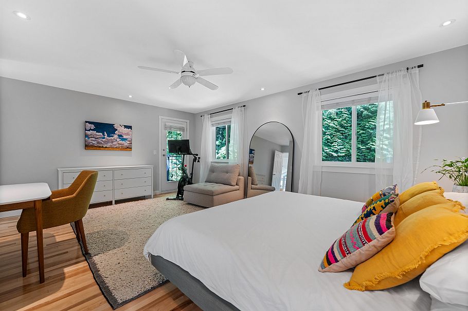 1690 Cascade Court North Vancouver, BC - 25