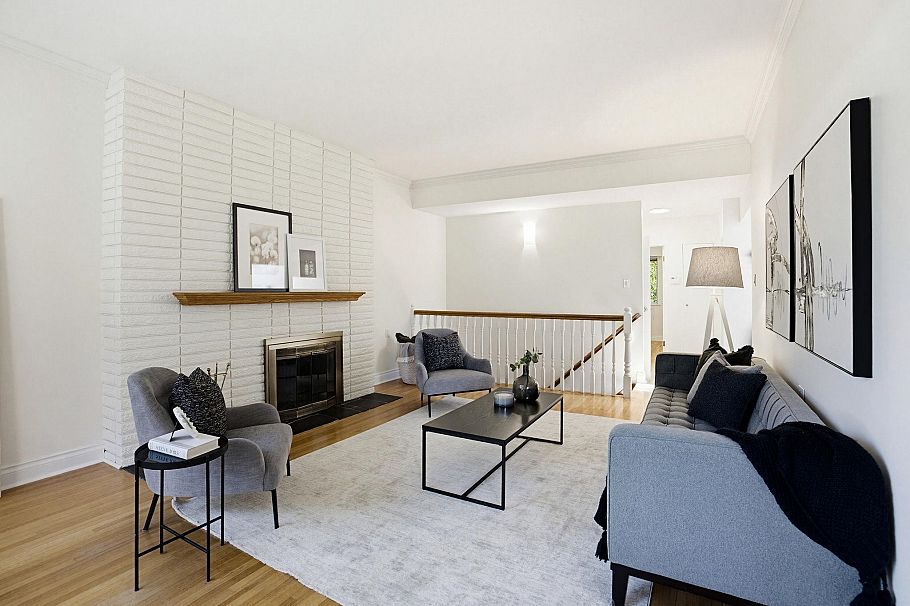 3665 Edgemont Boulevard North Vancouver, BC - 4