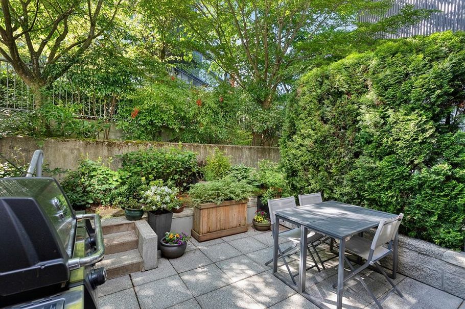 2711 Prince Edward Street Vancouver, BC - 3