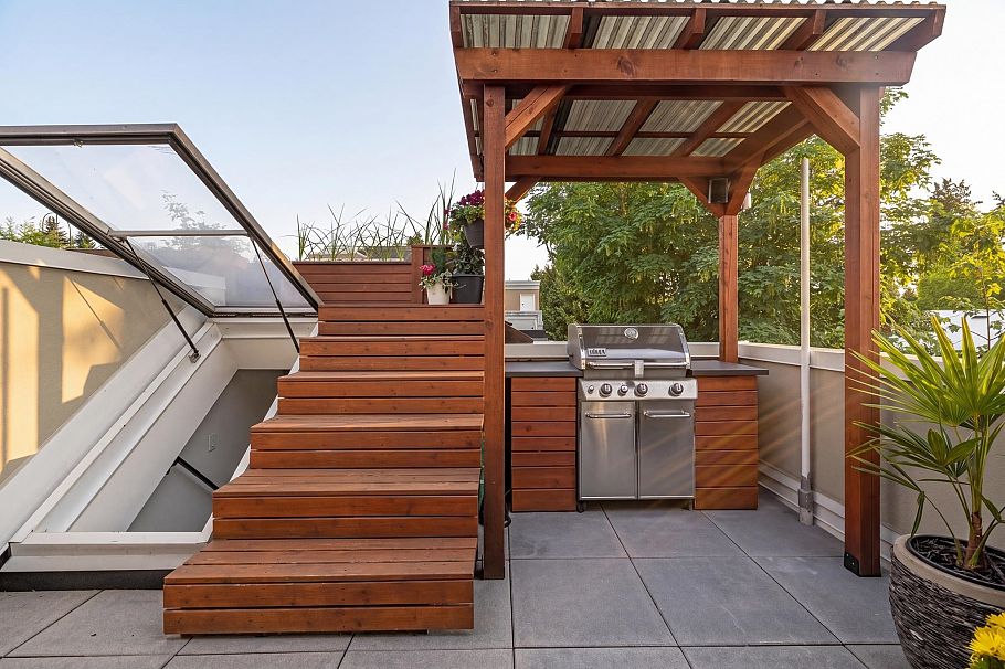 2558 W 4th Avenue Vancouver, BC - 25
