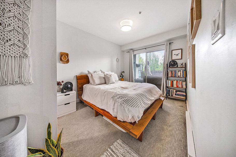 205 1330 Marine Drive North Vancouver, BC - 10