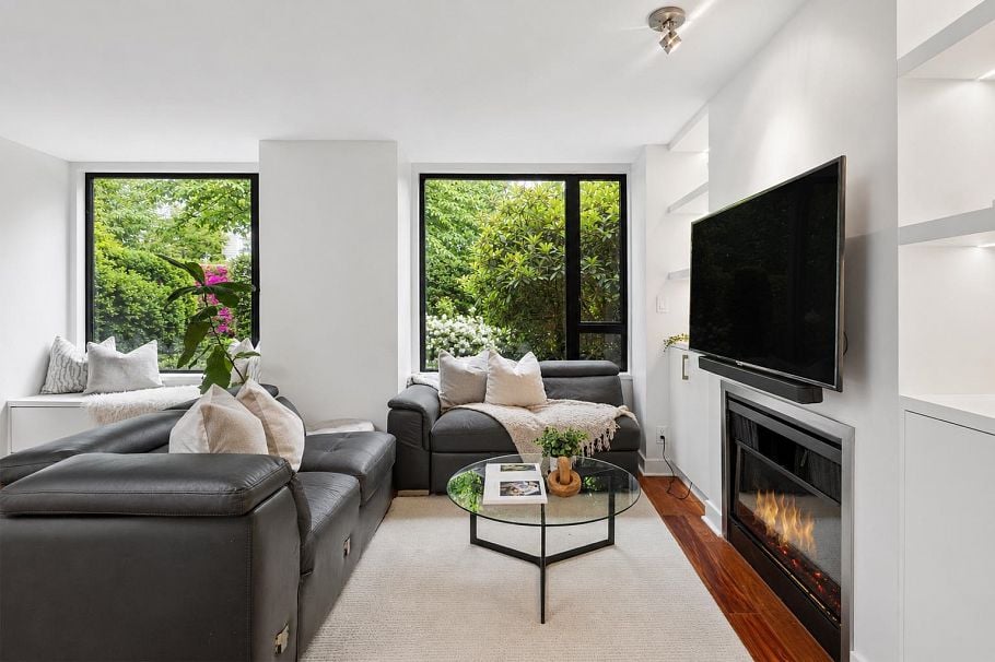 153 W 2nd Street North Vancouver, BC - 3
