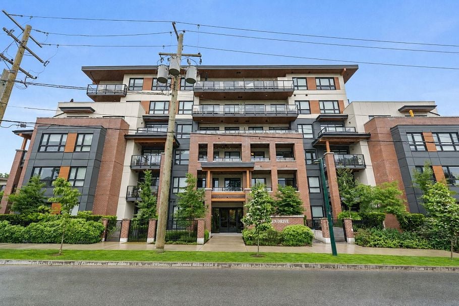 205 2550 Garden Drive Vancouver, BC - 24