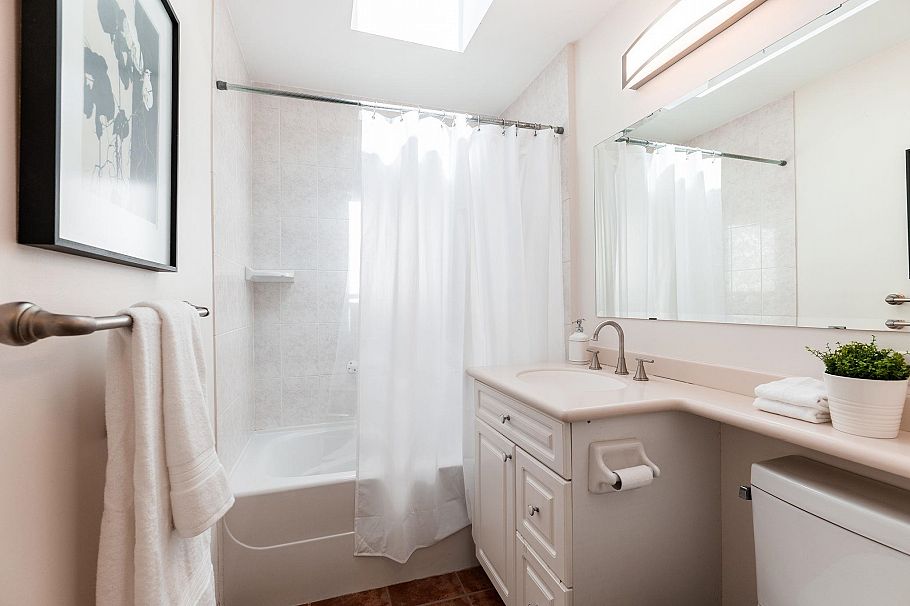 3665 Edgemont Boulevard North Vancouver, BC - 11