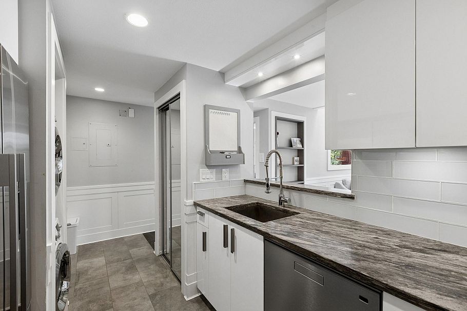 303 1702 Chesterfield Avenue North Vancouver, BC - 15