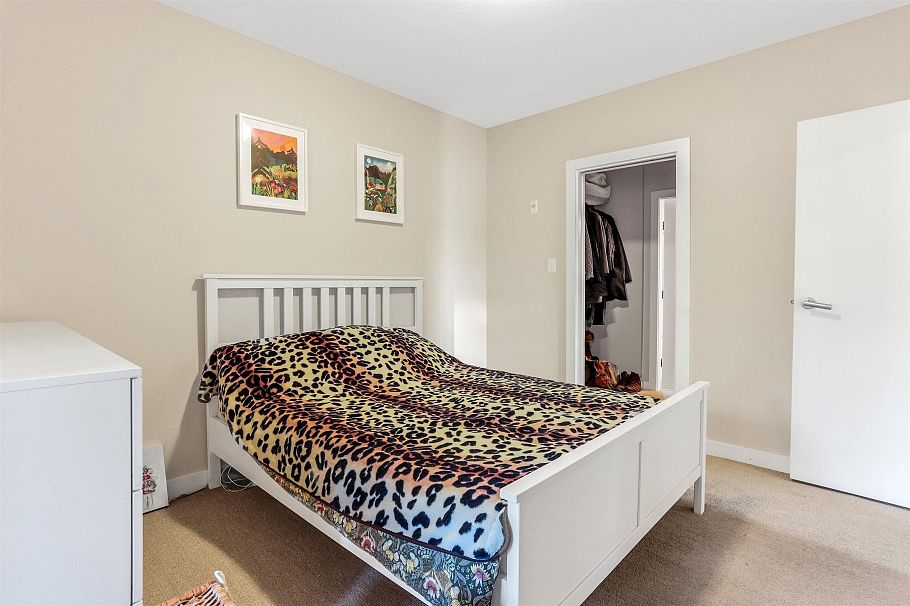 204 1177 Marine Drive North Vancouver, BC - 16