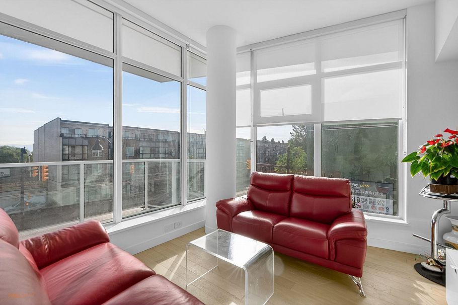 312 2220 Kingsway Vancouver, BC - 2