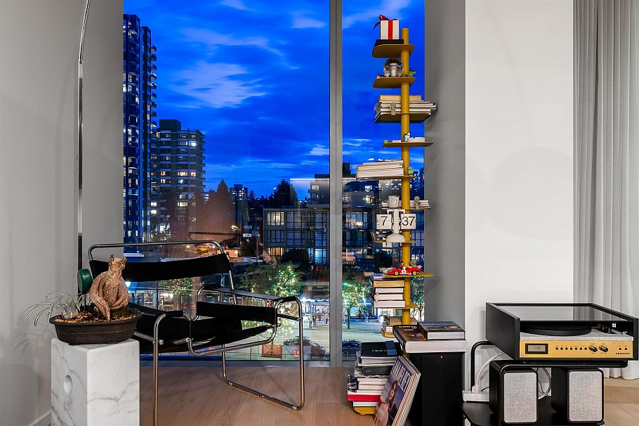 708 1568 Alberni Street Vancouver, BC - 6