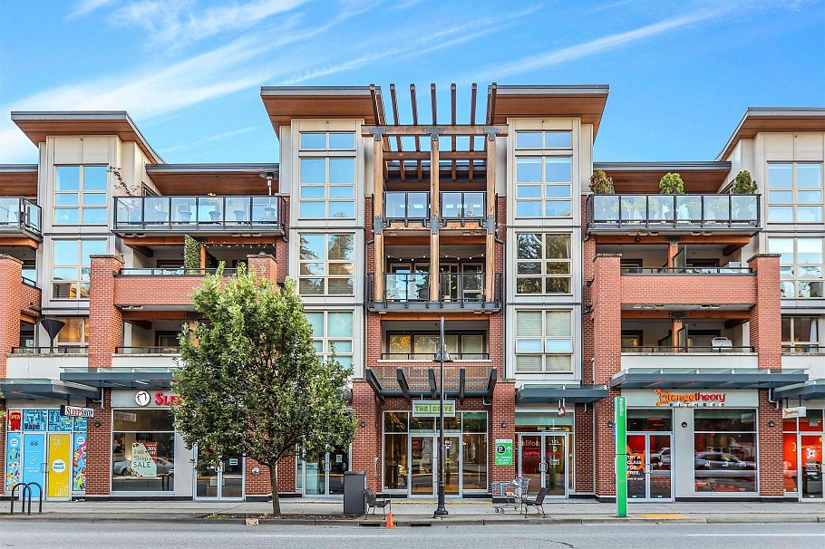 204 1177 Marine Drive North Vancouver, BC - 1