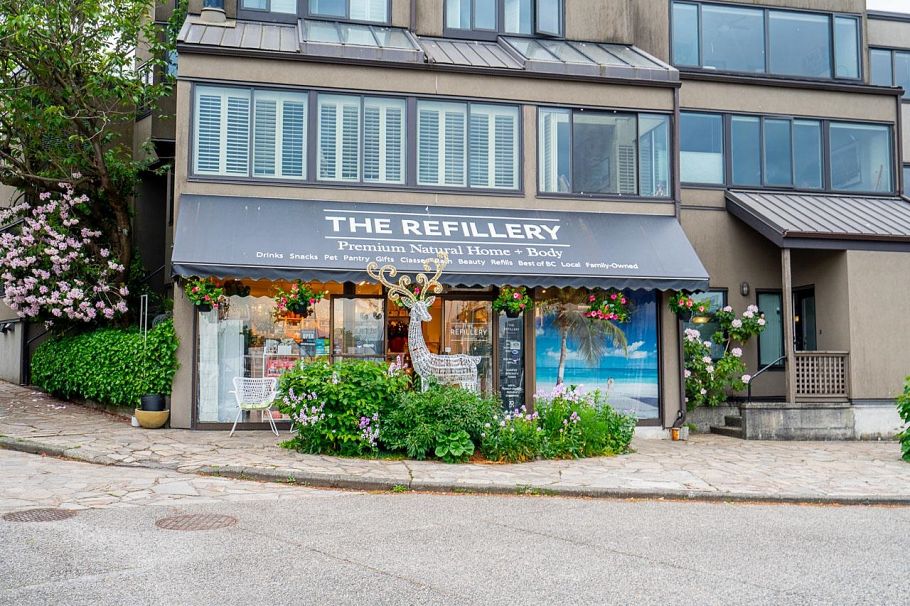 697 Moberly Road Vancouver, BC - 39
