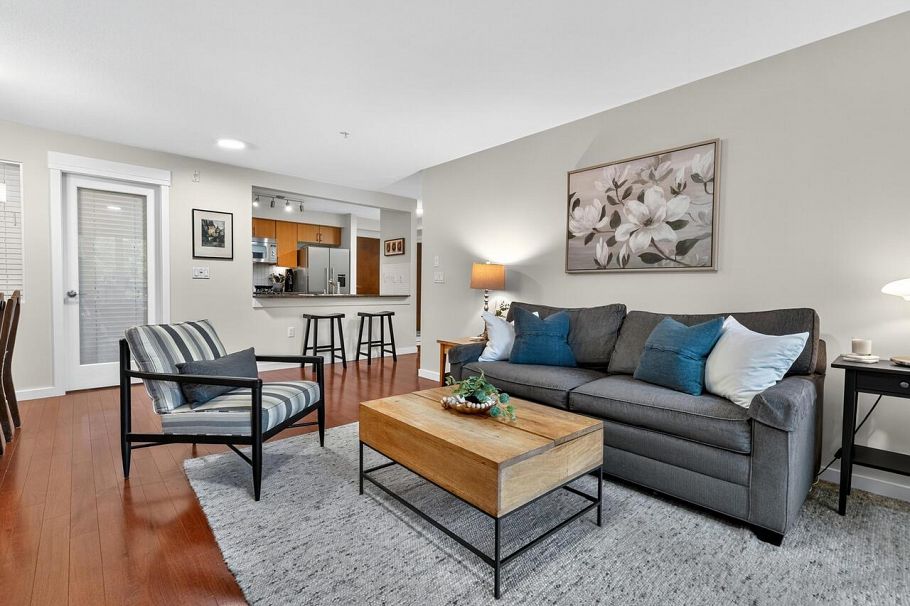 206 2096 W 46th Avenue Vancouver, BC - 1