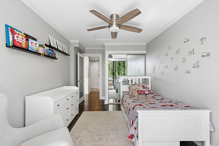 303 1702 Chesterfield Avenue North Vancouver, BC - 18