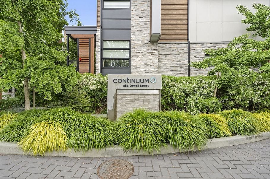 7 856 Orwell Street North Vancouver, BC - 27