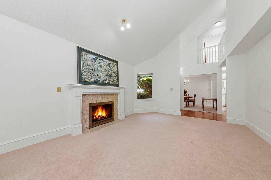 5 1925 Indian River Crescent North Vancouver, BC - 6