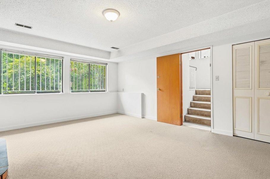 7611 Oak Street Vancouver, BC - 25