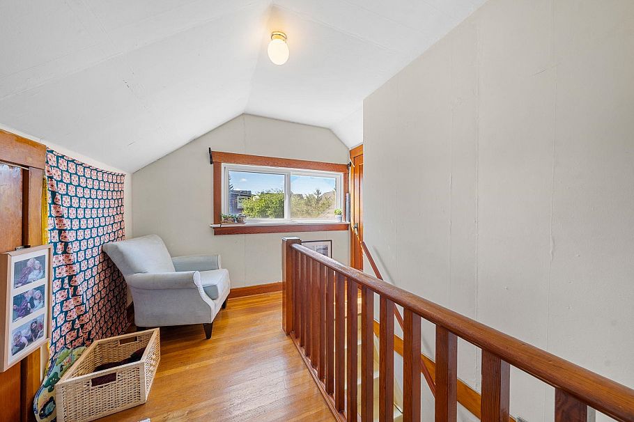 3218 W 6th Avenue Vancouver, BC - 13