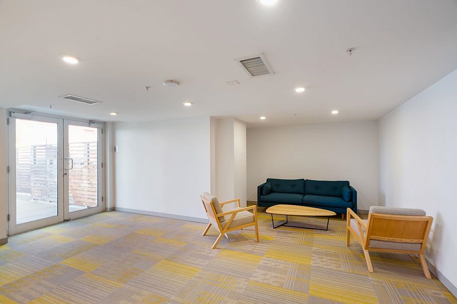 902 933 E Hastings Street Vancouver, BC - 18