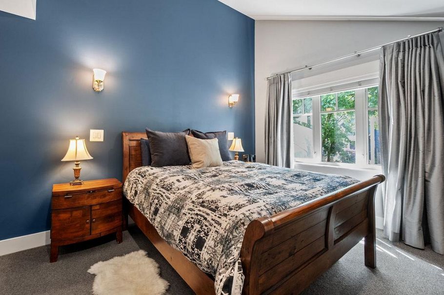 1875 W 13 Avenue Vancouver, BC - 13