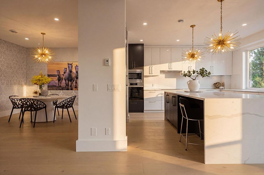 919 E 4th Street North Vancouver, BC - 13