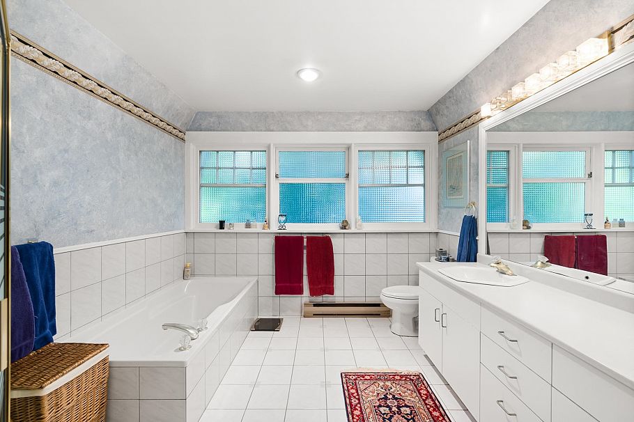 5662 Laburnum Street Vancouver, BC - 14