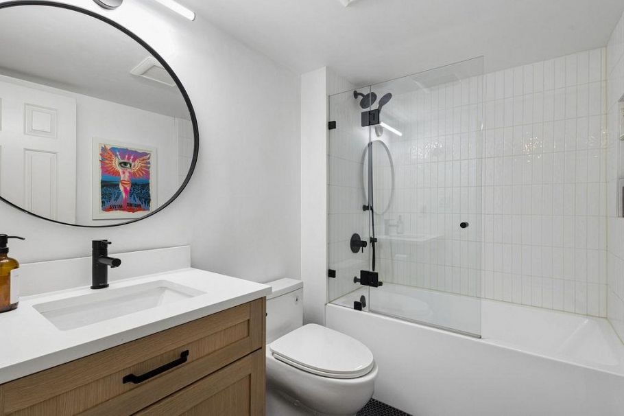 2 1949 W 8th Avenue Vancouver, BC - 22
