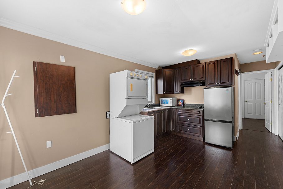 104 E 63rd Avenue Vancouver, BC - 31