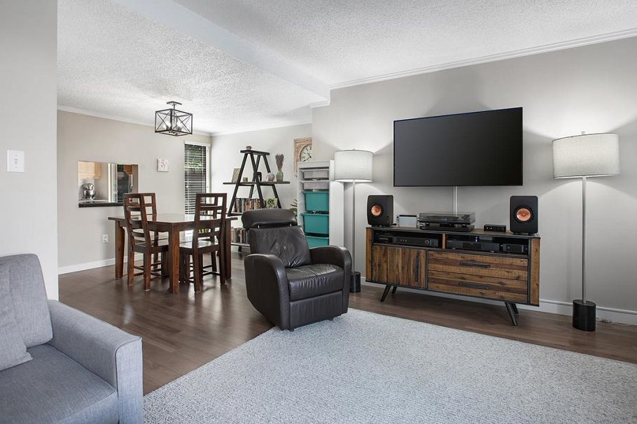 21 230 W 14th Street North Vancouver, BC - 19