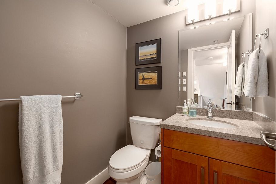 1077 Salsbury Drive Vancouver, BC - 38