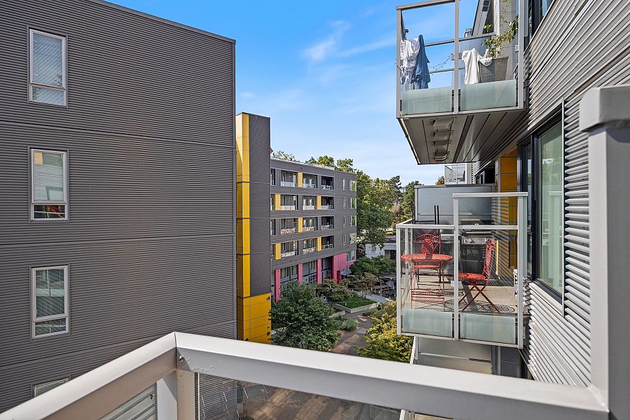 619 384 E 1st Avenue Vancouver, BC - 24