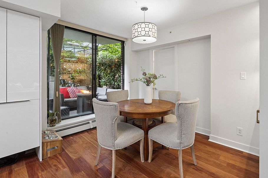 153 W 2nd Street North Vancouver, BC - 14
