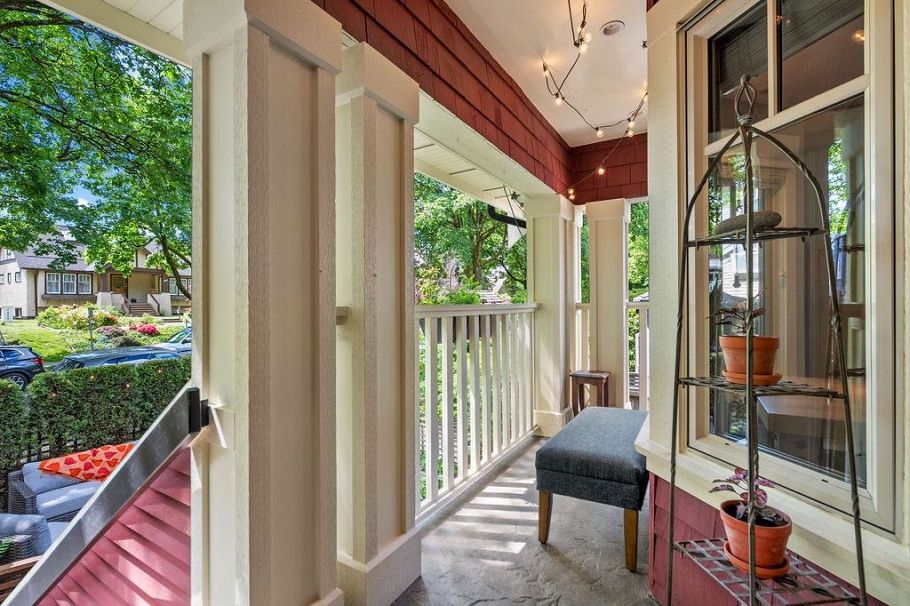 1875 W 13 Avenue Vancouver, BC - 26