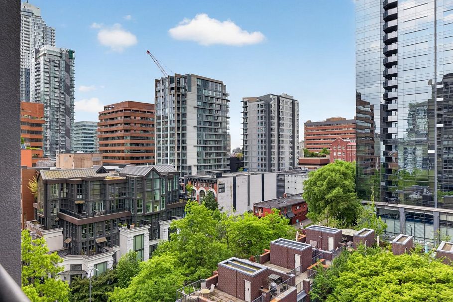 1005 811 Helmcken Street Vancouver, BC - 9