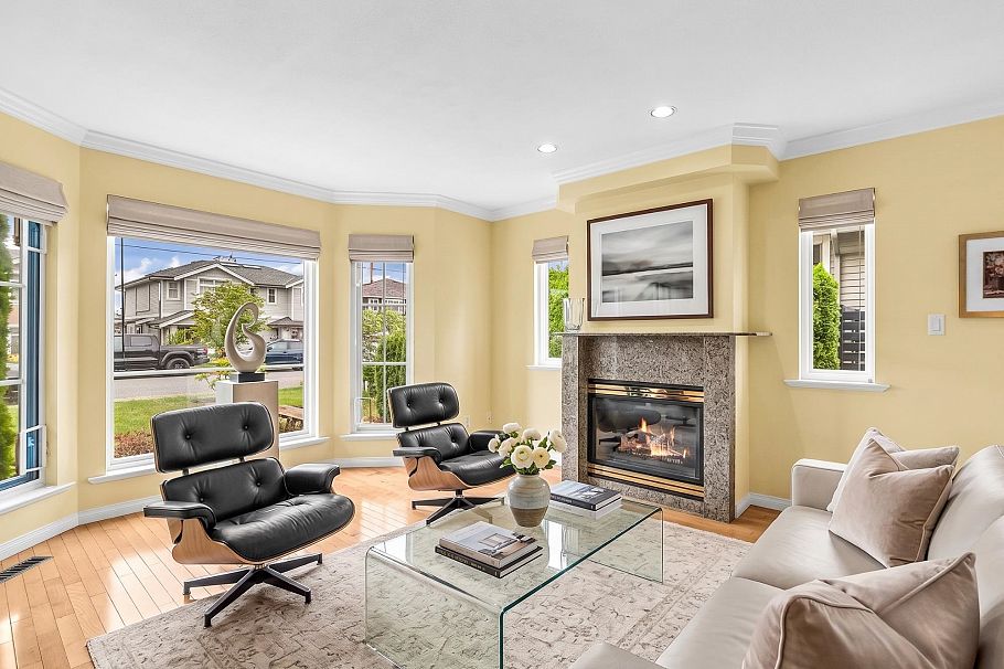 332 E 12th Street North Vancouver, BC - 6