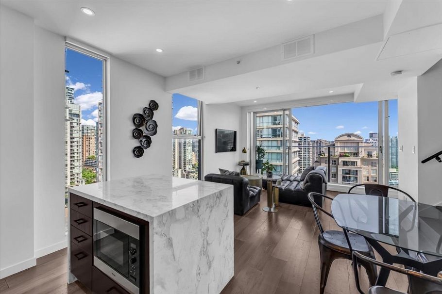 PH2502 999 Seymour Street Vancouver, BC - 14