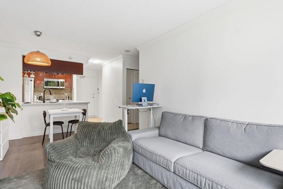502 1033 Marinaside Crescent Vancouver, BC - 10