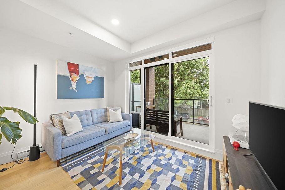 205 2550 Garden Drive Vancouver, BC - 8