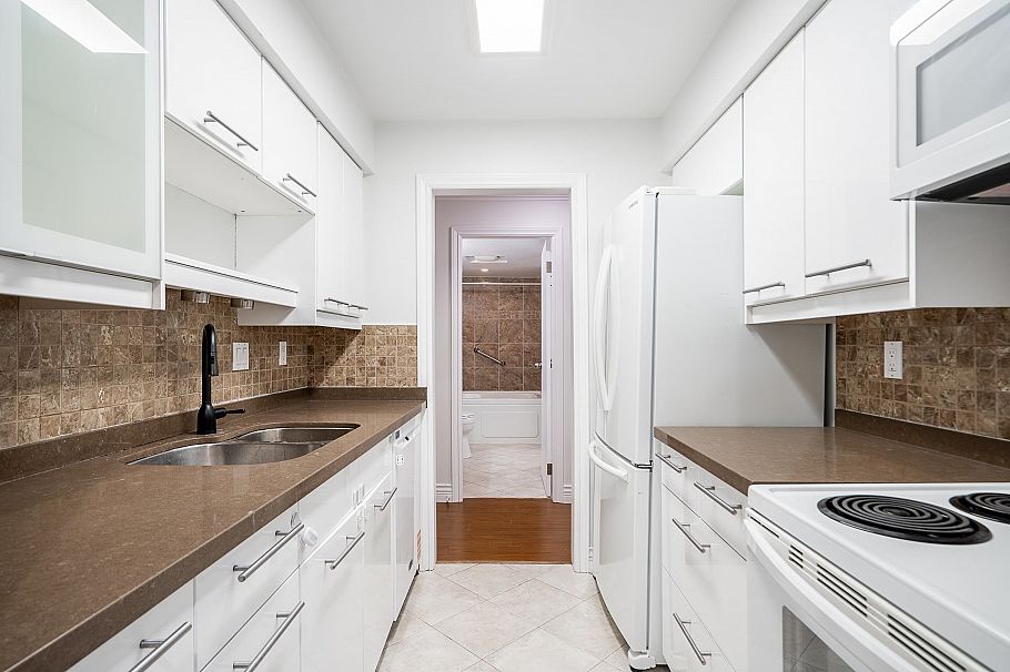 301 2320 W 40th Avenue Vancouver, BC - 9