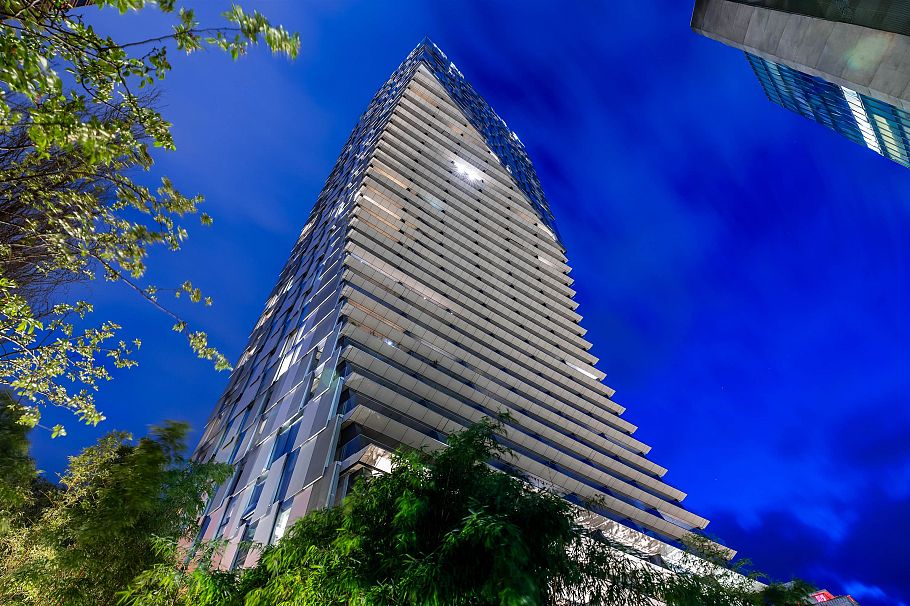 708 1568 Alberni Street Vancouver, BC - 1