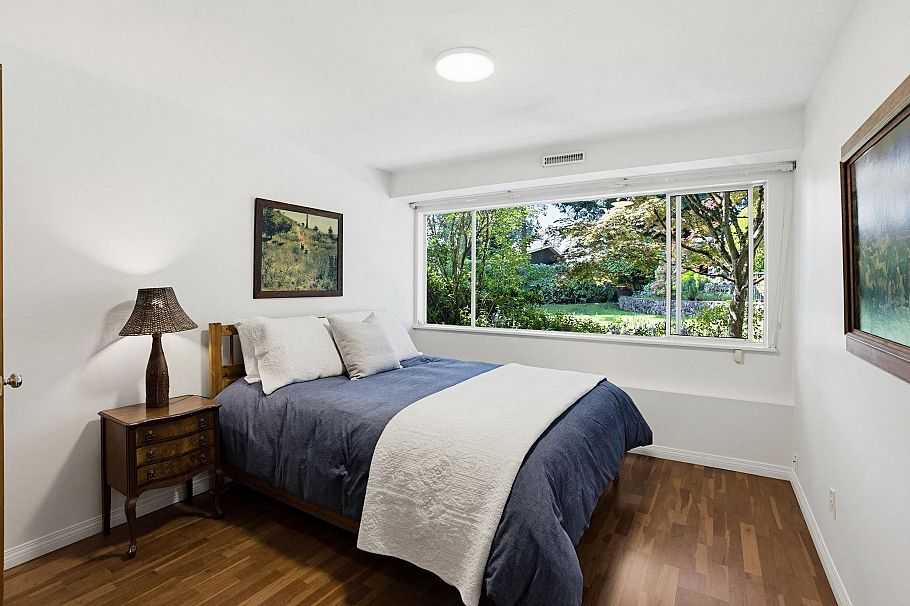 3665 Edgemont Boulevard North Vancouver, BC - 14