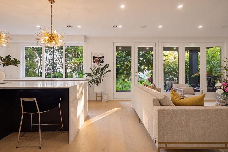 919 E 4th Street North Vancouver, BC - 8