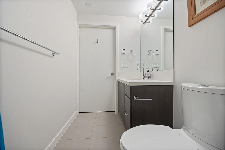 619 384 E 1st Avenue Vancouver, BC - 20