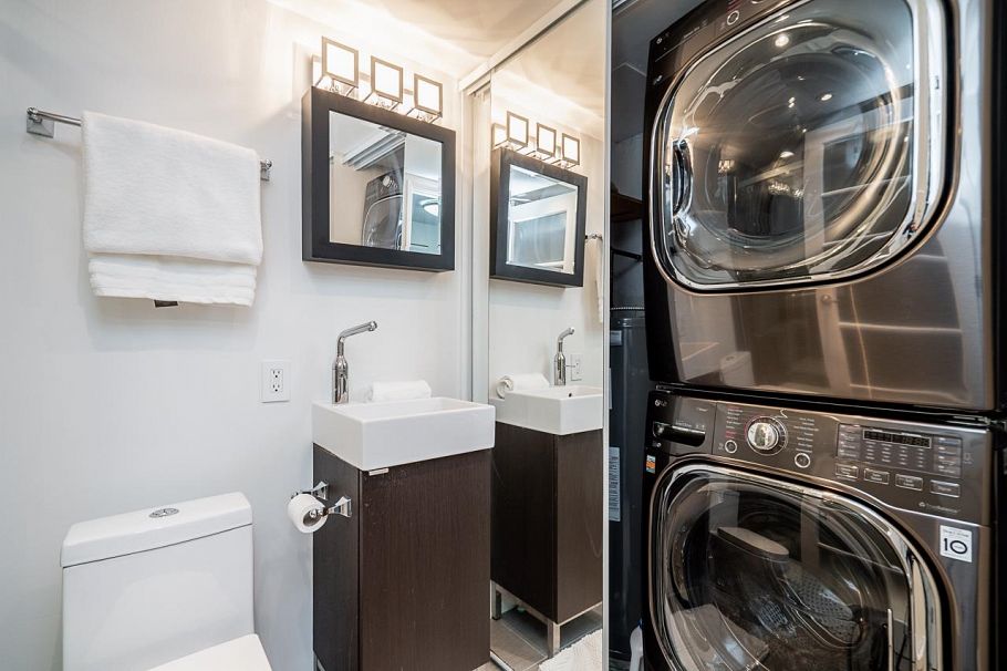 697 Moberly Road Vancouver, BC - 29