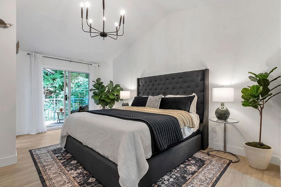 1102 Strathaven Drive North Vancouver, BC - 11