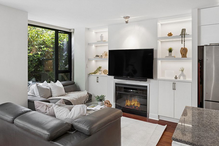 153 W 2nd Street North Vancouver, BC - 6