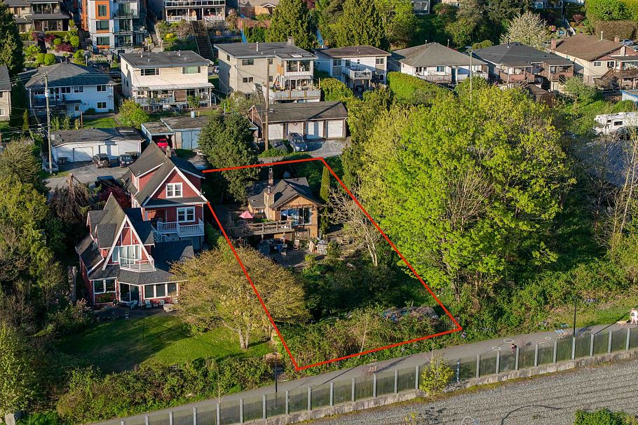 435 Alder Street North Vancouver, BC - 1