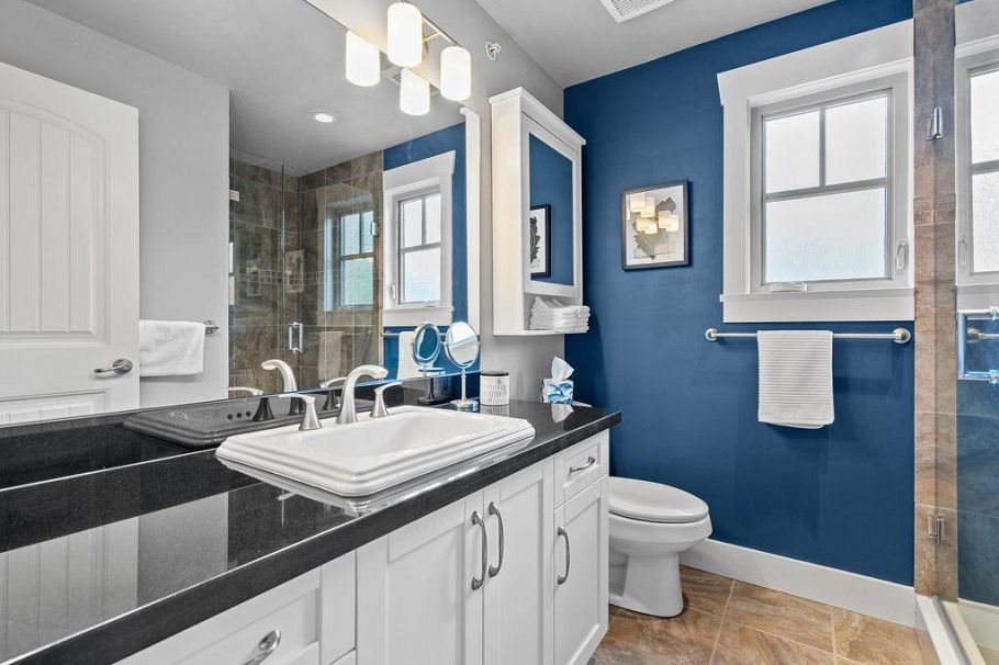 1875 W 13 Avenue Vancouver, BC - 17