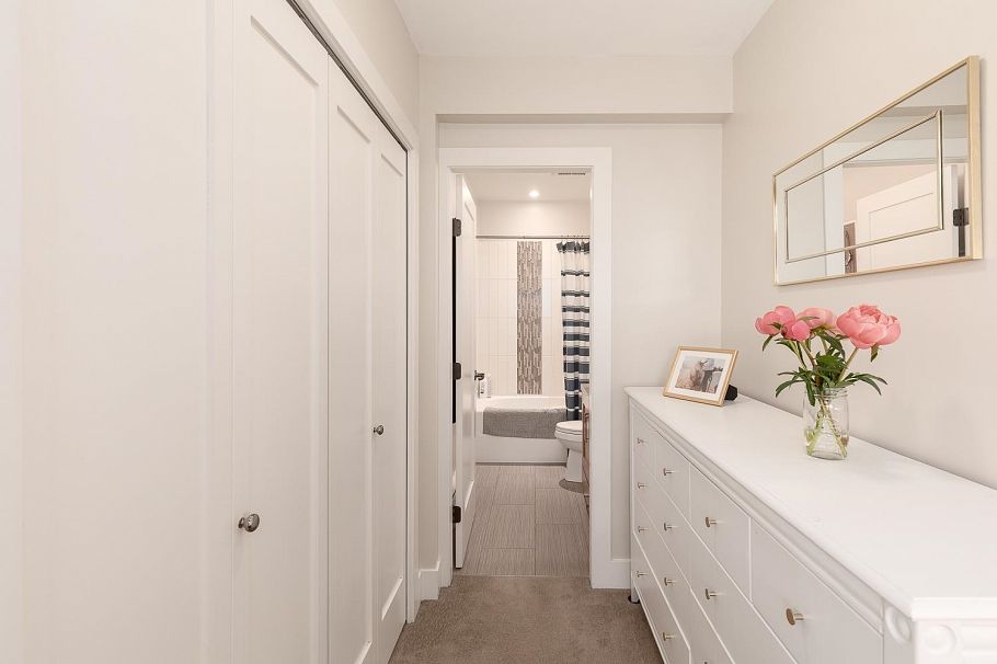 1077 Salsbury Drive Vancouver, BC - 30